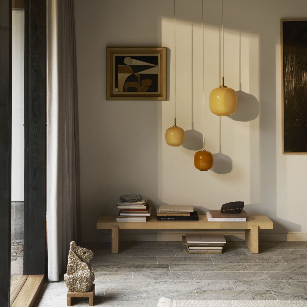 Louis Poulsen VL45 ラジオハウス ペンダントライト ペール・イエロー｜柔光の北欧名作【展示品】