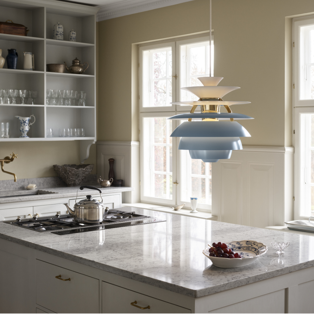 Louis Poulsen PH Snowball（スノーボール）｜光を彫刻する名作ペンダントライト【展示品】