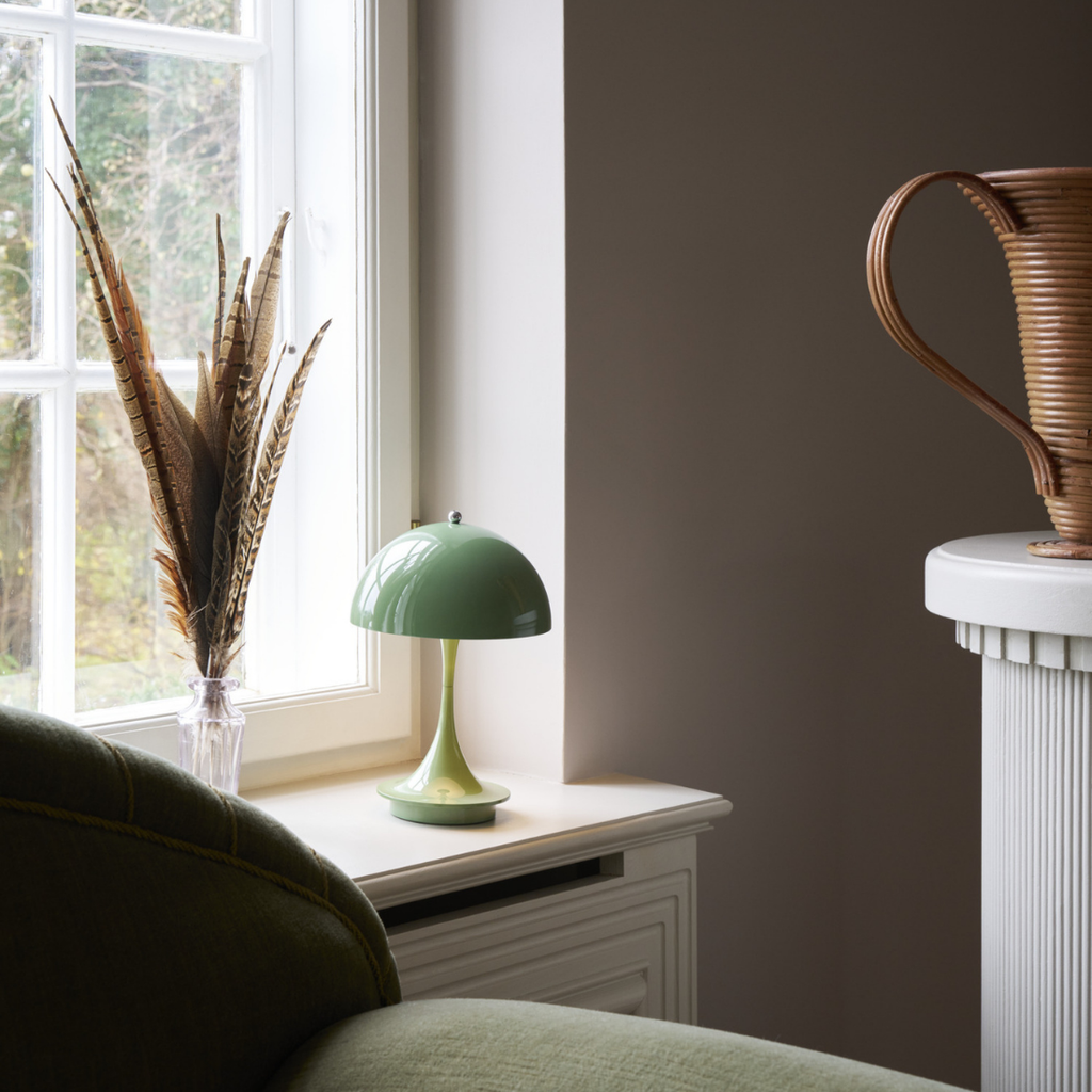 Louis Poulsen パンテラ160 ポータブル V3【展示品】