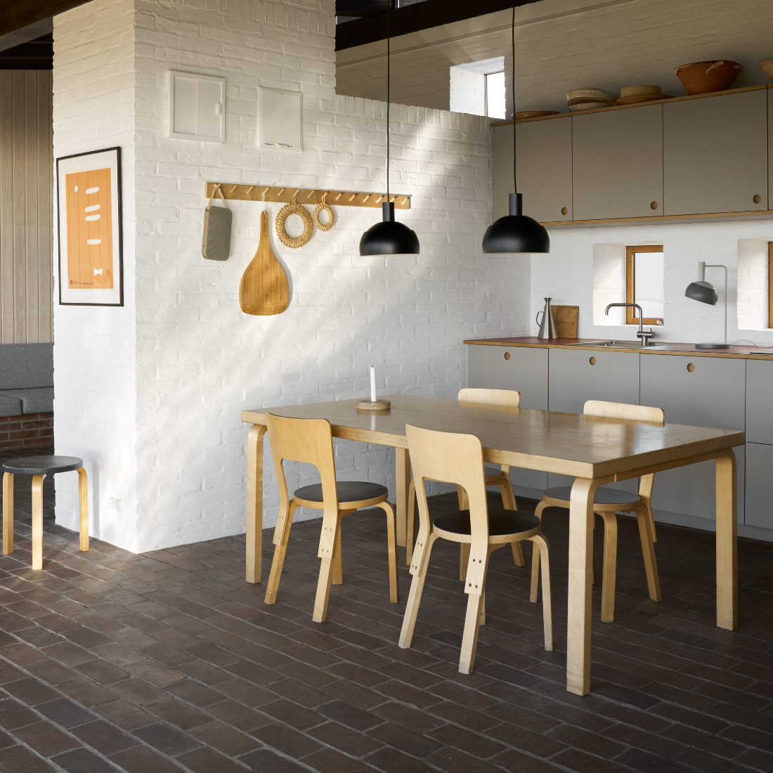 Louis Poulsen FJ Elements（エフジェイ・エレメンツ）ペンダントライト｜動く光を楽しむ北欧デザイン【展示品】