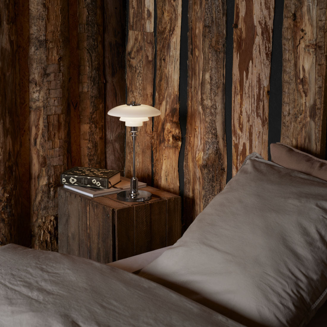 Louis Poulsen PH 2/1 ポータブル テーブルランプ【展示品】