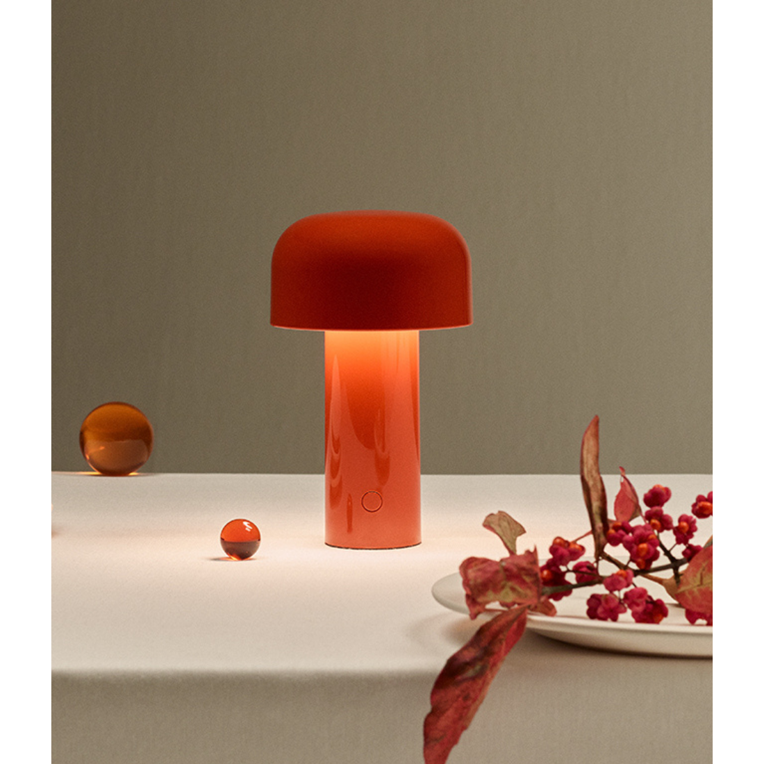 FLOS BELLHOP T（ベルホップ T）｜どこでも灯せるポータブルデザインランプ【展示品】