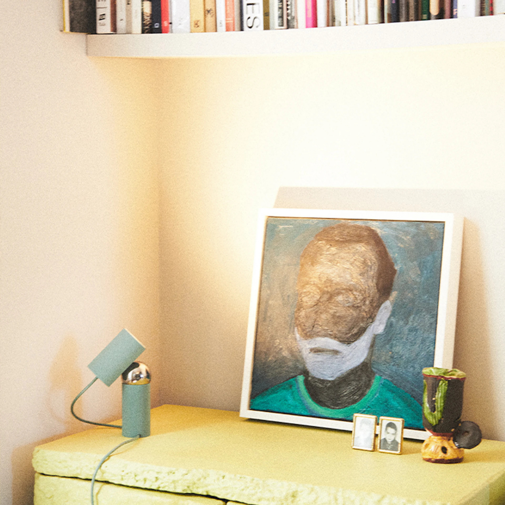 FLOS BILBOQUET（ビルボケ）｜自在に動くマグネット構造の次世代テーブルランプ【展示品】