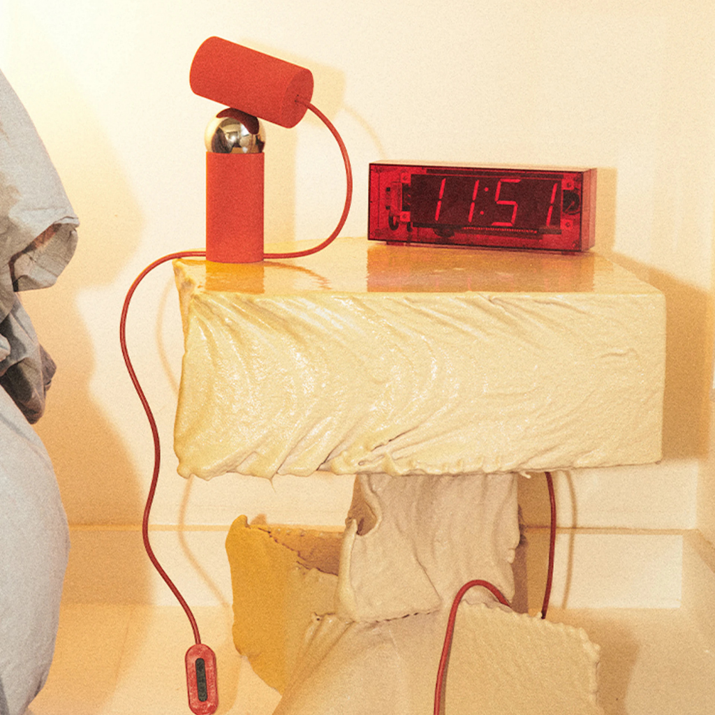 FLOS BILBOQUET（ビルボケ）｜自在に動くマグネット構造の次世代テーブルランプ【展示品】