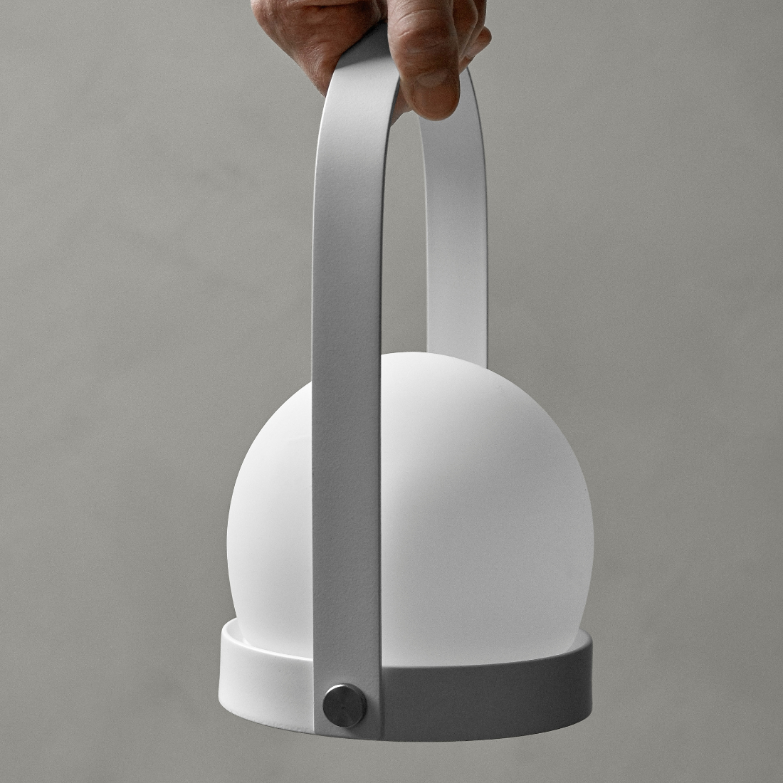 Audo Copenhagen CARRIE Portable Lamp（キャリー ポータブル ランプ）｜北欧デザイン コードレスランプ【展示品】