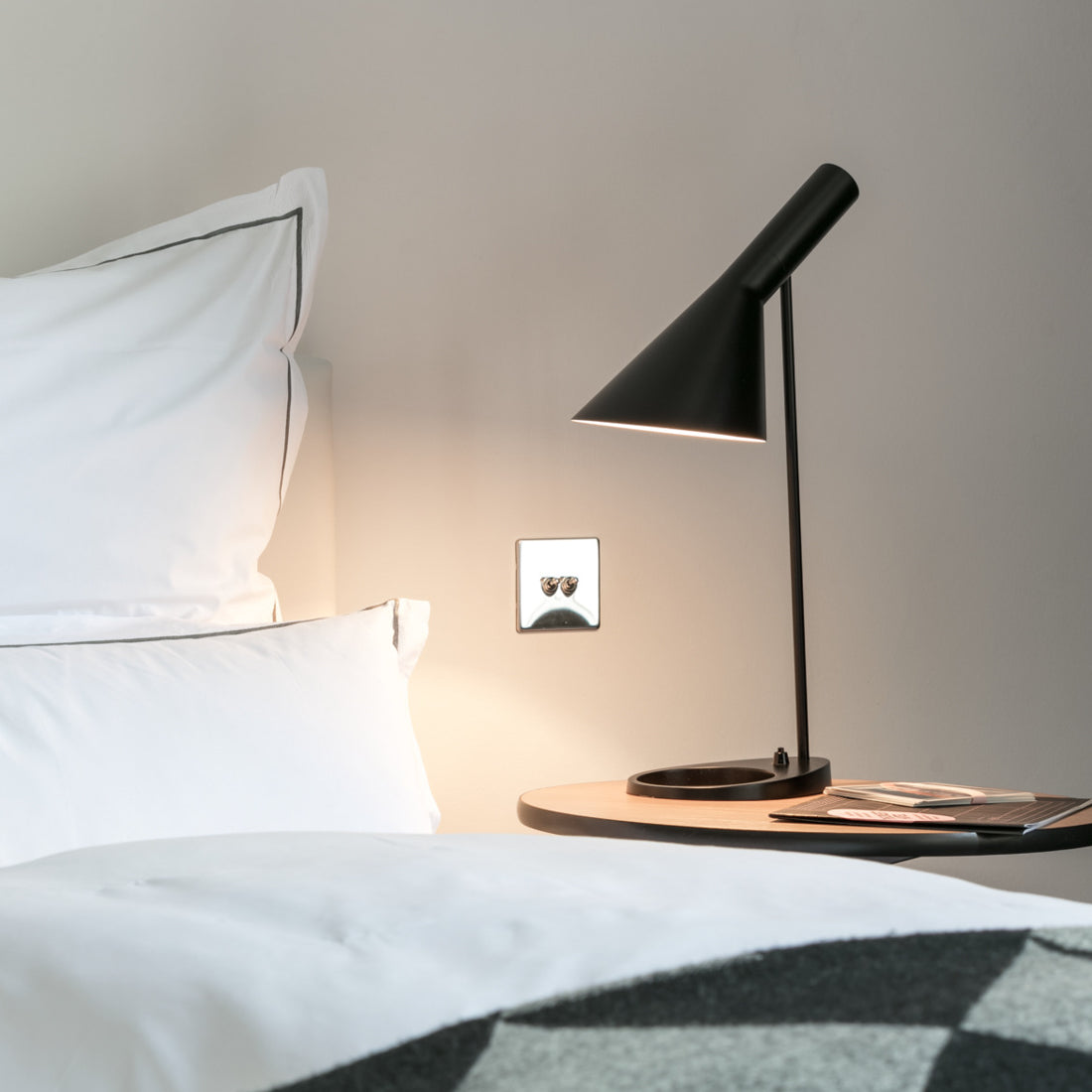 Louis Poulsen AJ テーブルランプ【展示品】