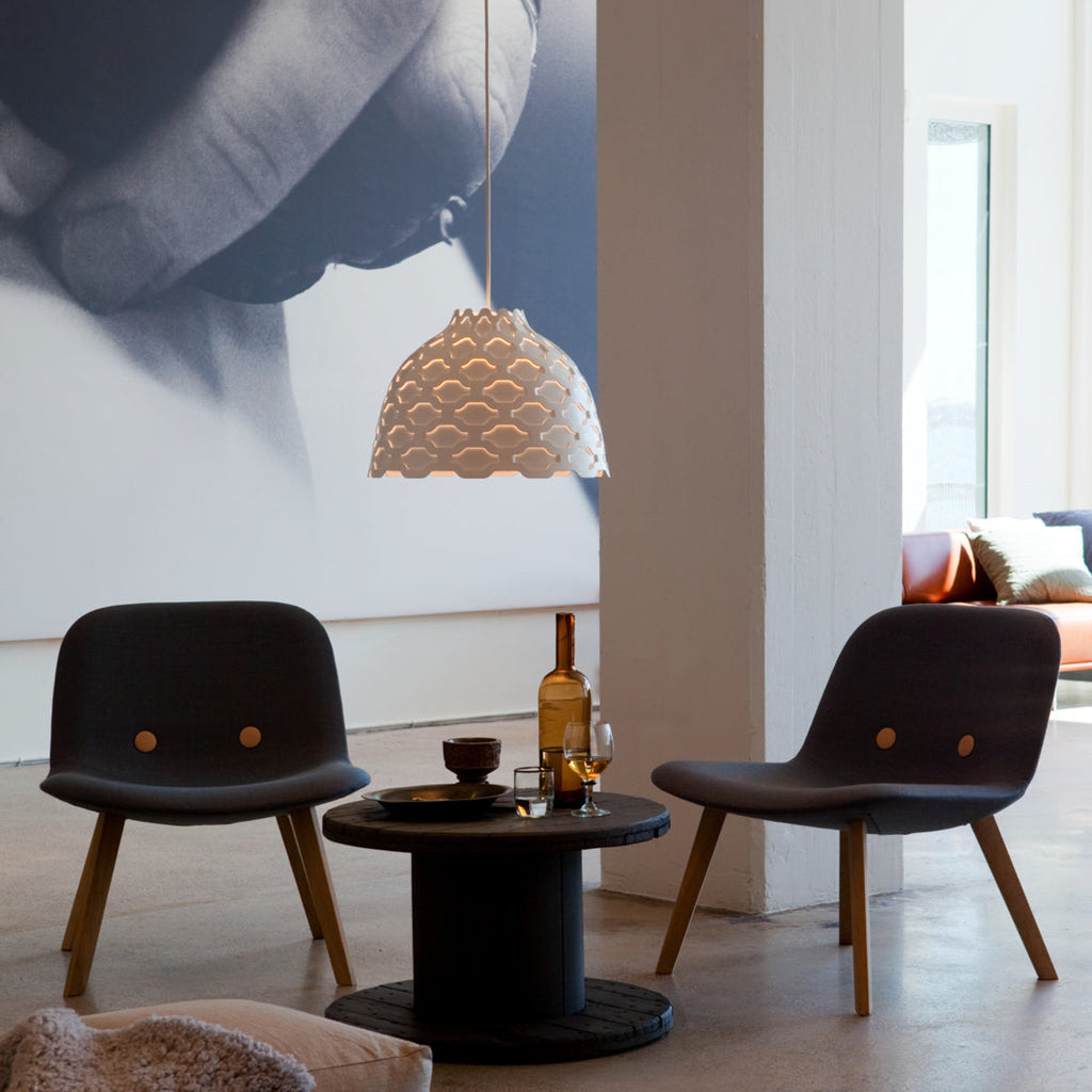 Louis Poulsen LC Shutters（エルシー・シャッターズ）ホワイト｜柔らかな光のアートペンダント【展示品】