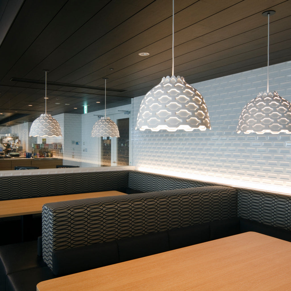 Louis Poulsen LC Shutters（エルシー・シャッターズ）ホワイト｜柔らかな光のアートペンダント【展示品】