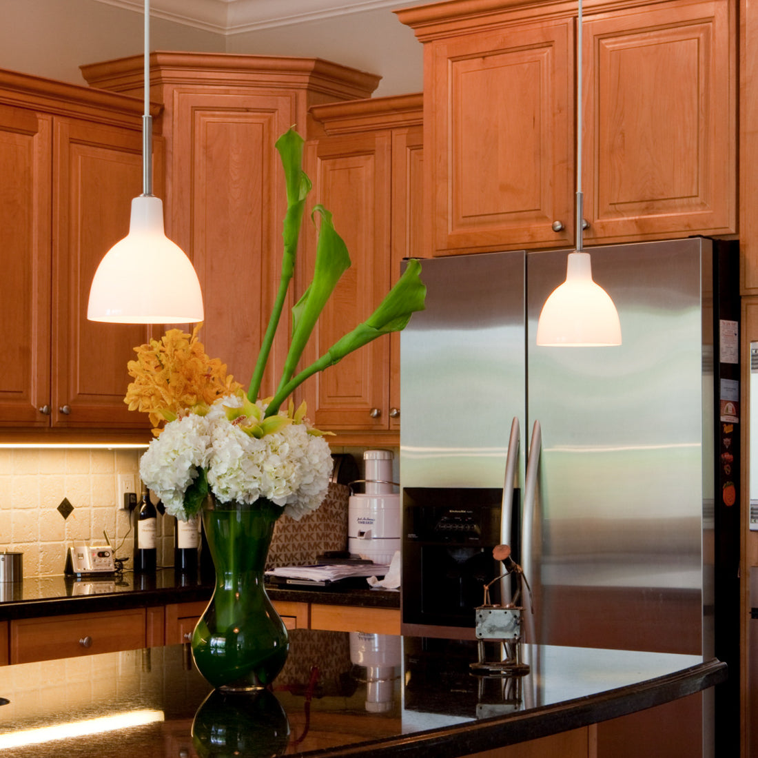 Louis Poulsen Toldbod 220（トルボー 220）グラスペンダントライト｜上品で柔らかな光【展示品】