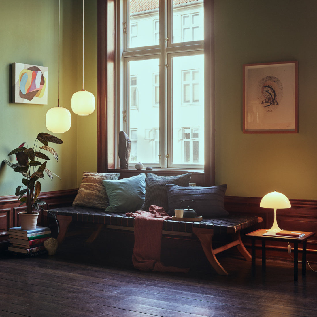 Louis Poulsen VL45 ラジオハウス ペンダントライト｜真鍮と吹きガラスの北欧名作【展示品】