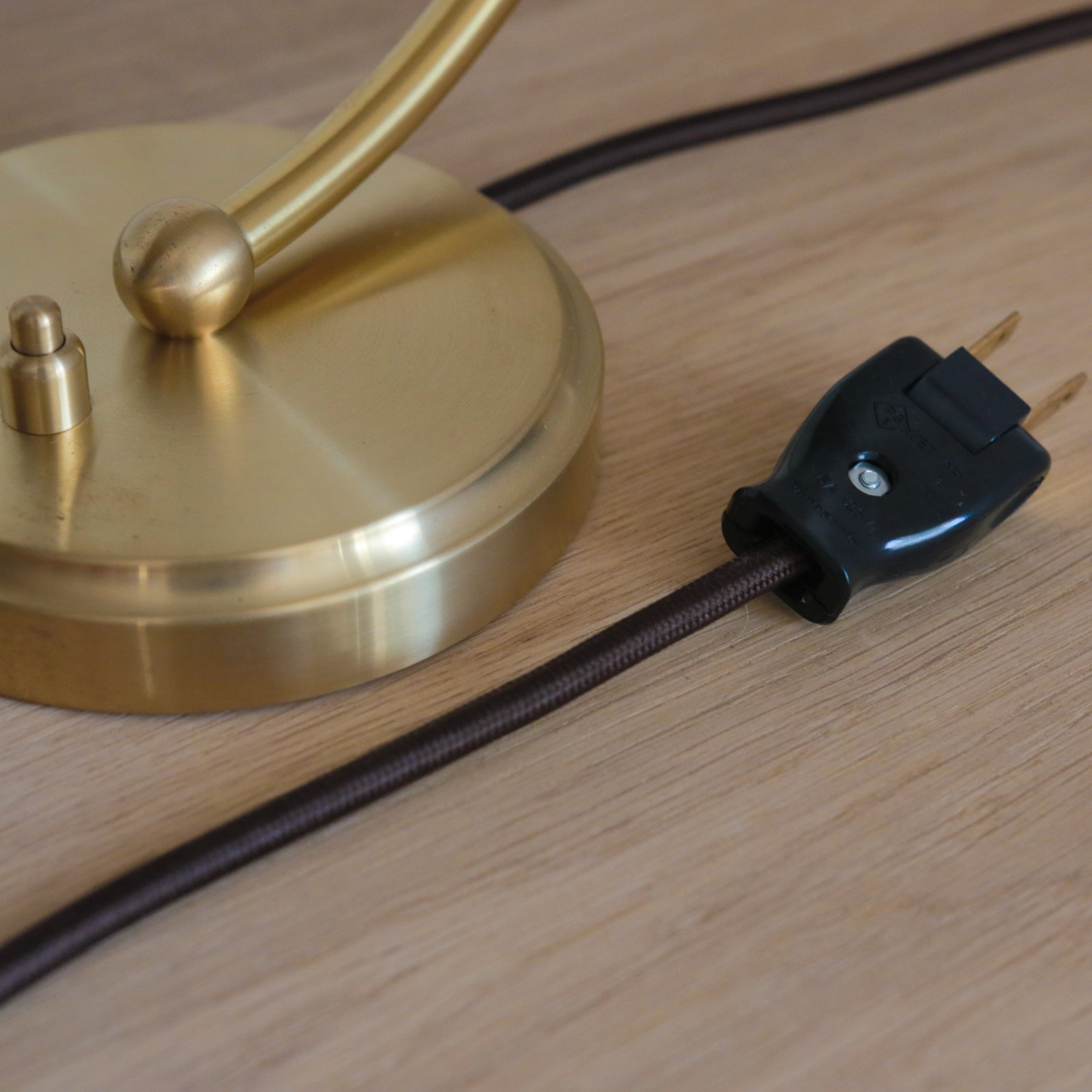 Louis Poulsen PH 2/2 LUNA テーブルランプ 真鍮×乳白ガラス【展示品】