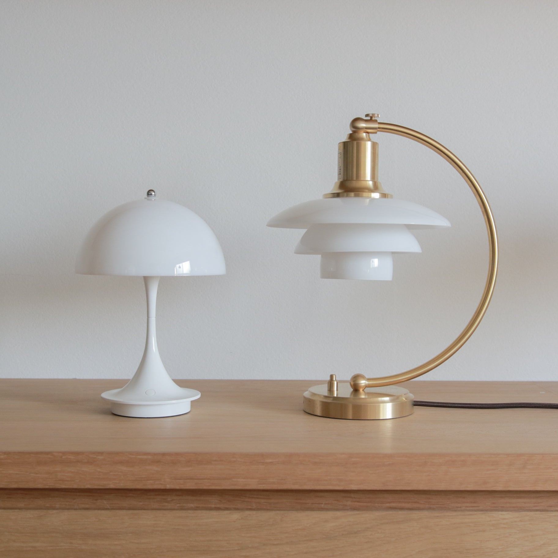 Louis Poulsen PH 2/2 LUNA テーブルランプ 真鍮×乳白ガラス【展示品】