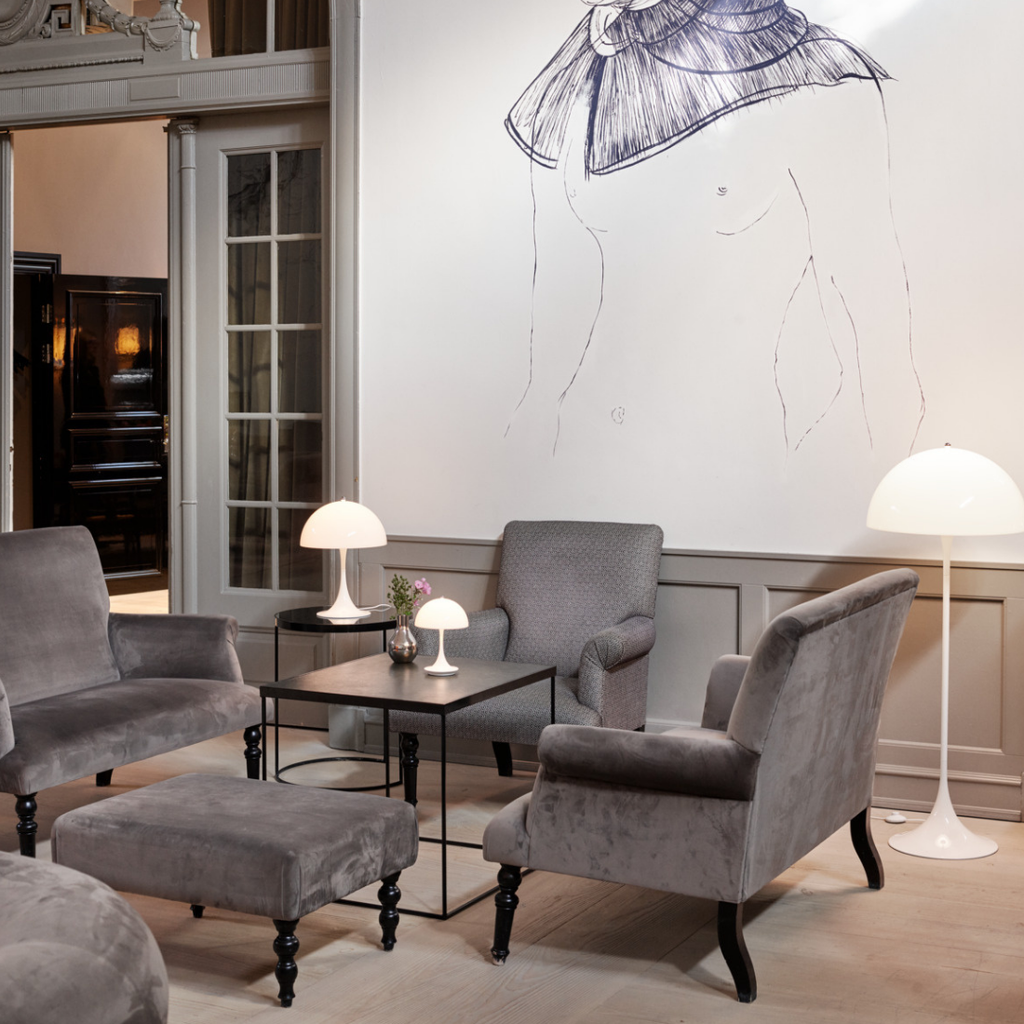 Louis Poulsen パンテラ 320 テーブルランプ【展示品】