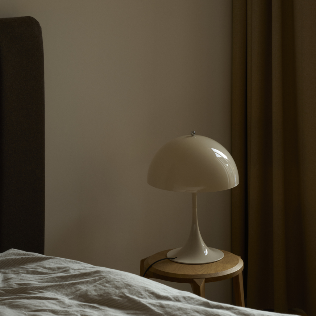 Louis Poulsen パンテラ 320 テーブルランプ【展示品】