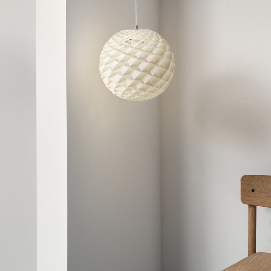 Louis Poulsen Patera（パテラ）ペンダントライト｜現代のシャンデリア【展示品】