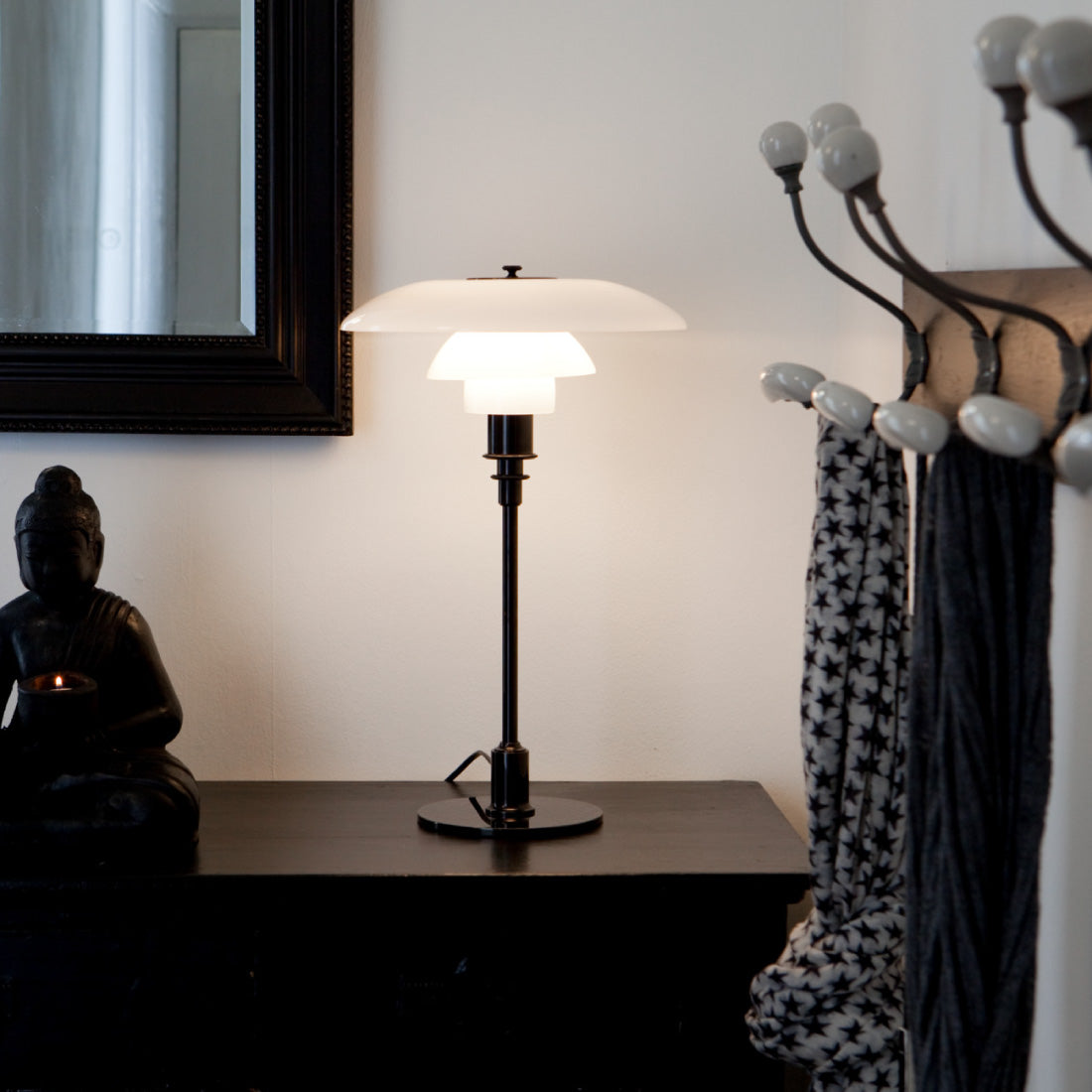 Louis Poulsen PH 3/2 テーブルランプ 三層ガラス【展示品】