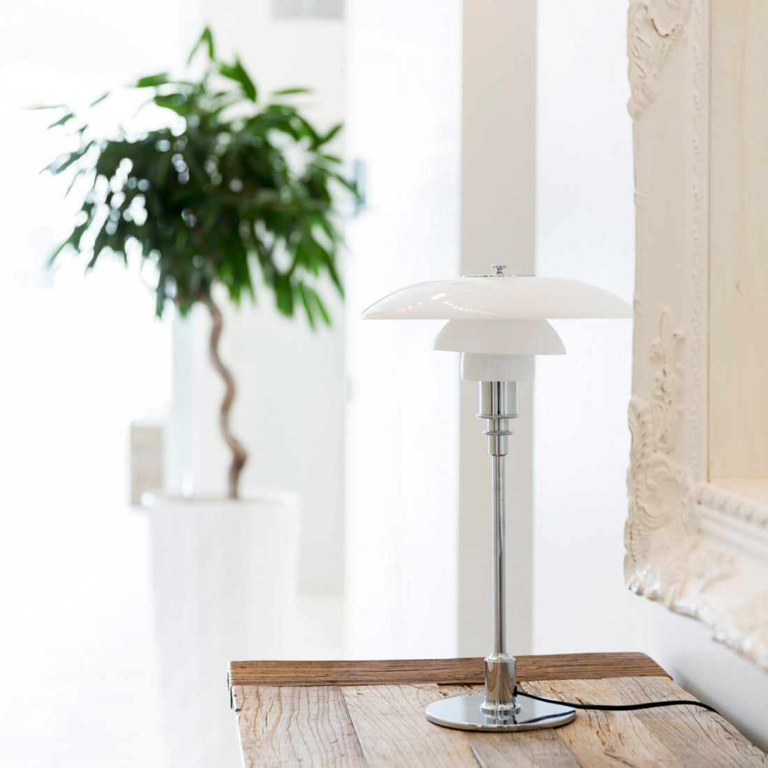 Louis Poulsen PH 3/2 テーブルランプ 三層ガラス【展示品】